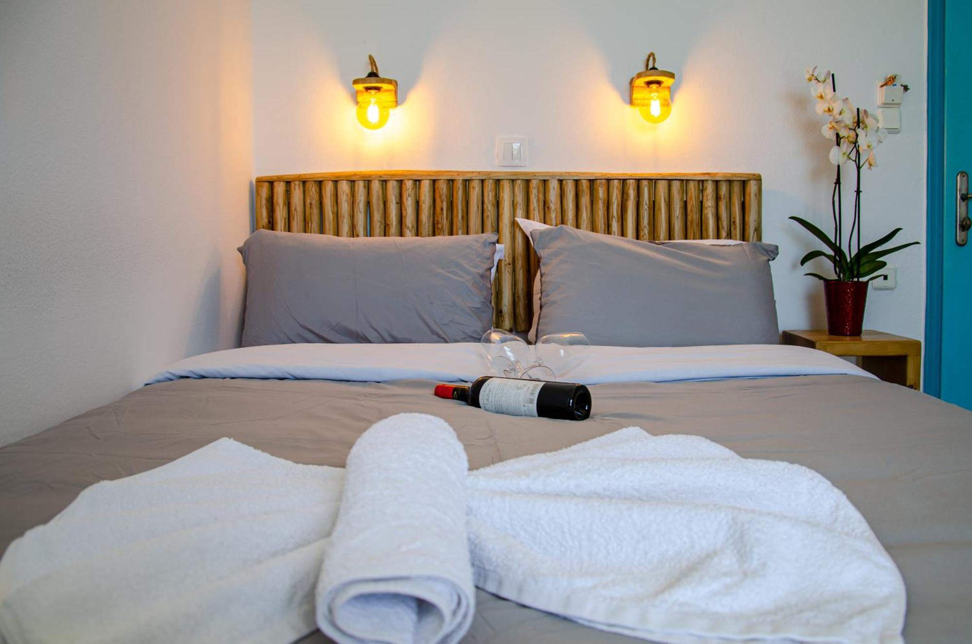 פארוס Hotel Livadia מראה חיצוני תמונה
