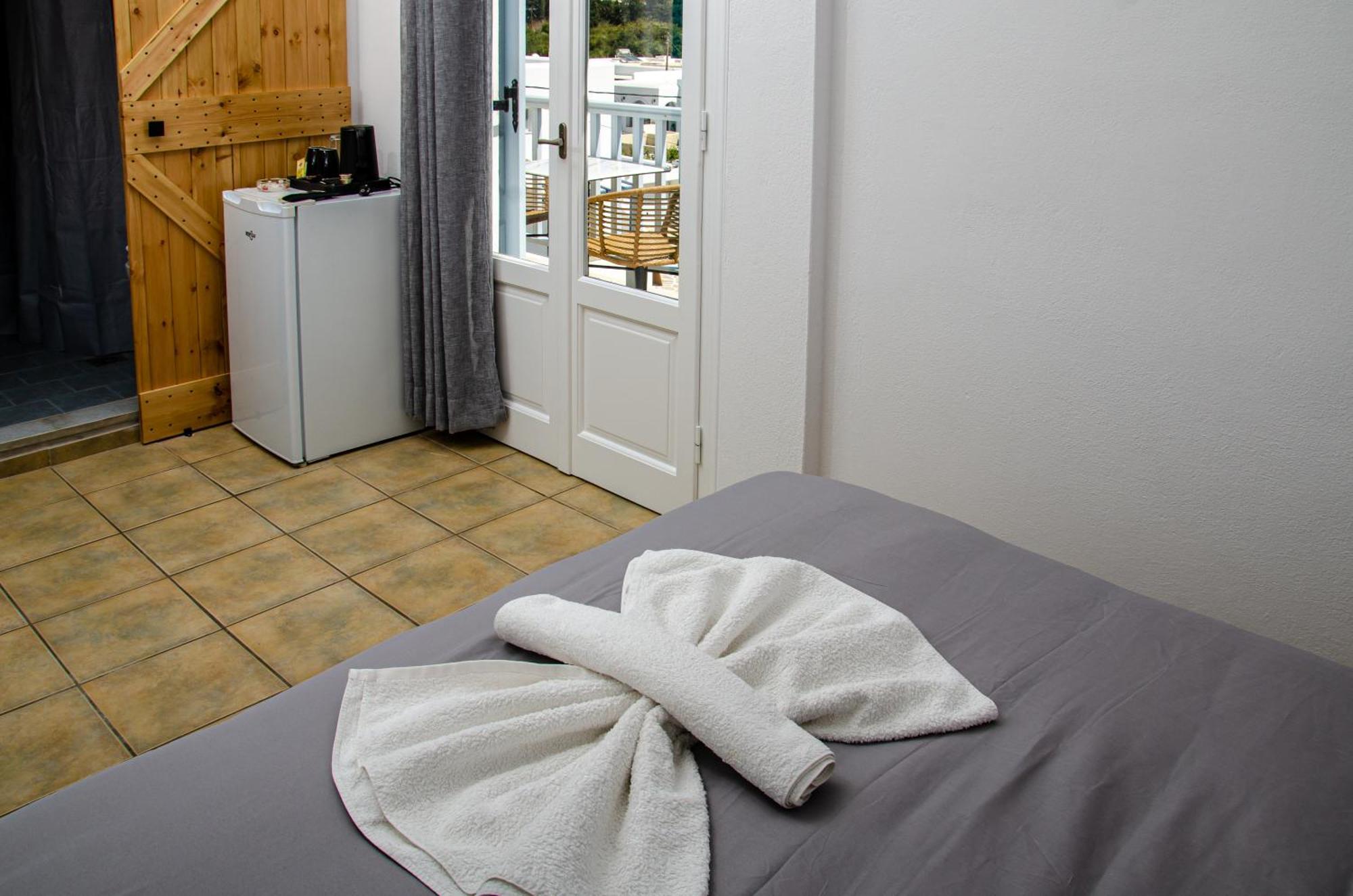 פארוס Hotel Livadia מראה חיצוני תמונה